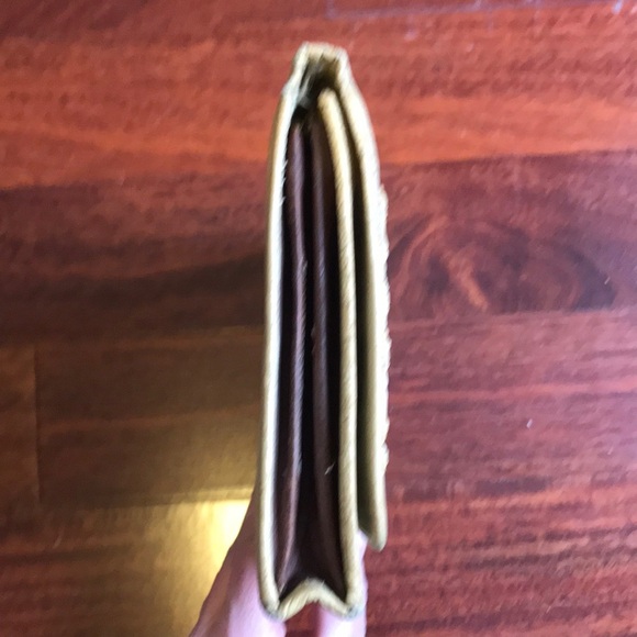 Vintage 1930’s Kidskin Clutch with Elephant Motif - Picture 5 of 8